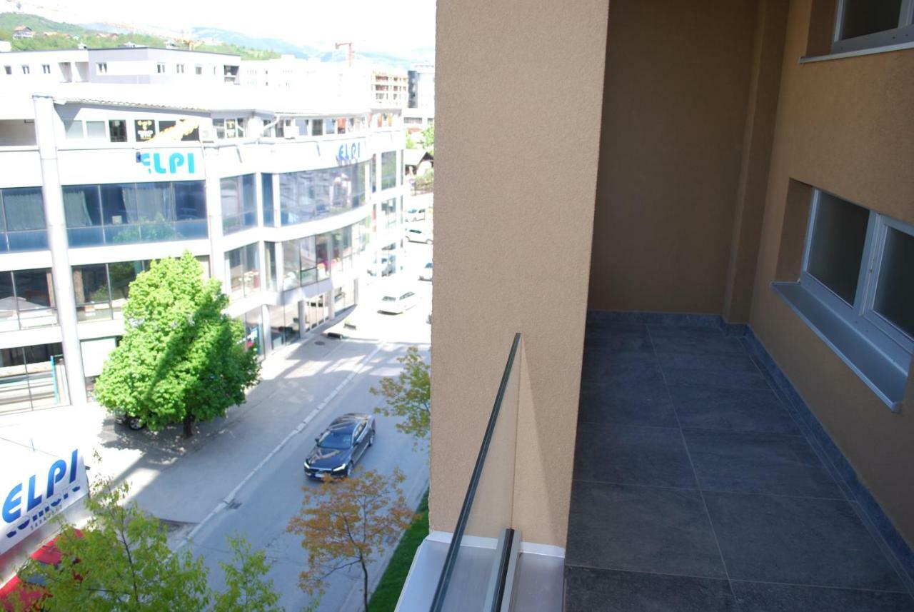 Simanic Appartment Сараево Екстериор снимка